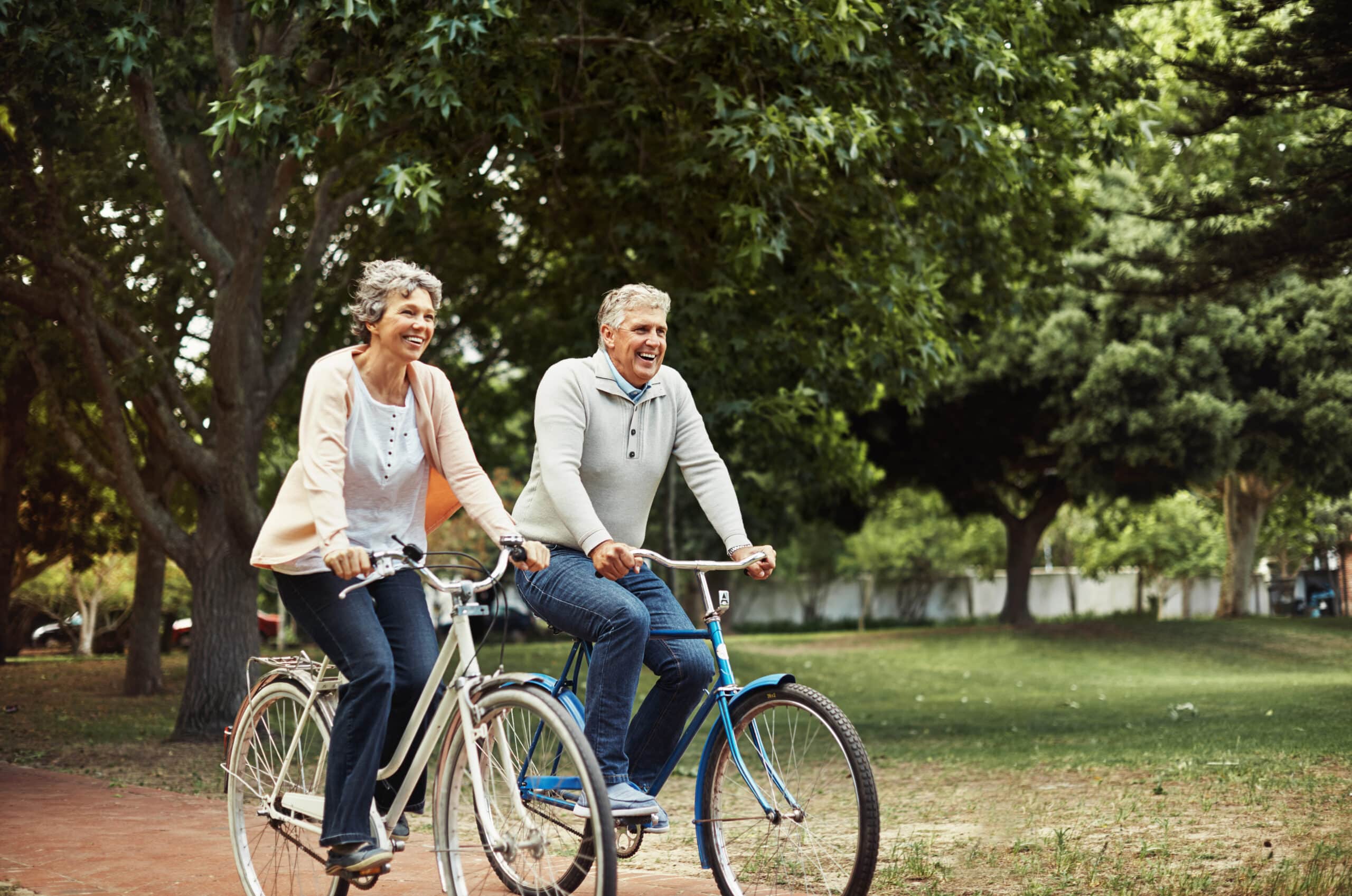 couple riding bikes